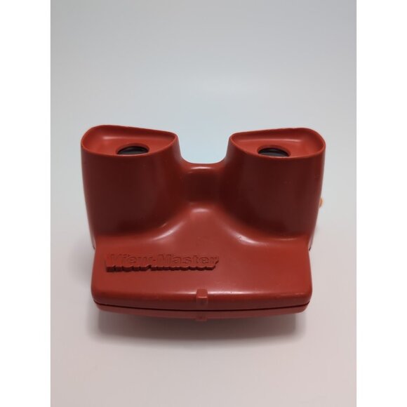 Viewmaster 3D Viewer Red Classic Vintage w/ Hunchback of Notre Dame Reels - Picture 10 of 11